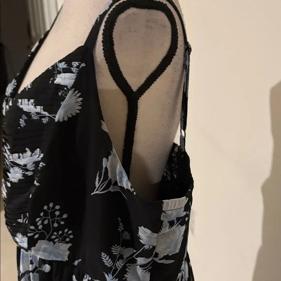 $125 Torrid chiffon pleated dress sz 2 2X 1760 - Picture 4 of 7